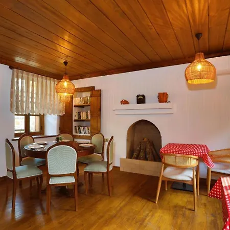 Uno Elegance 酒店 居吕克