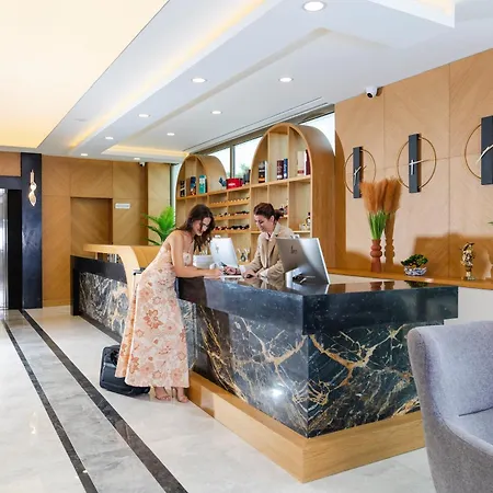 Uno Elegance 酒店