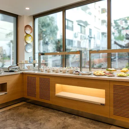 Uno Elegance Hotell